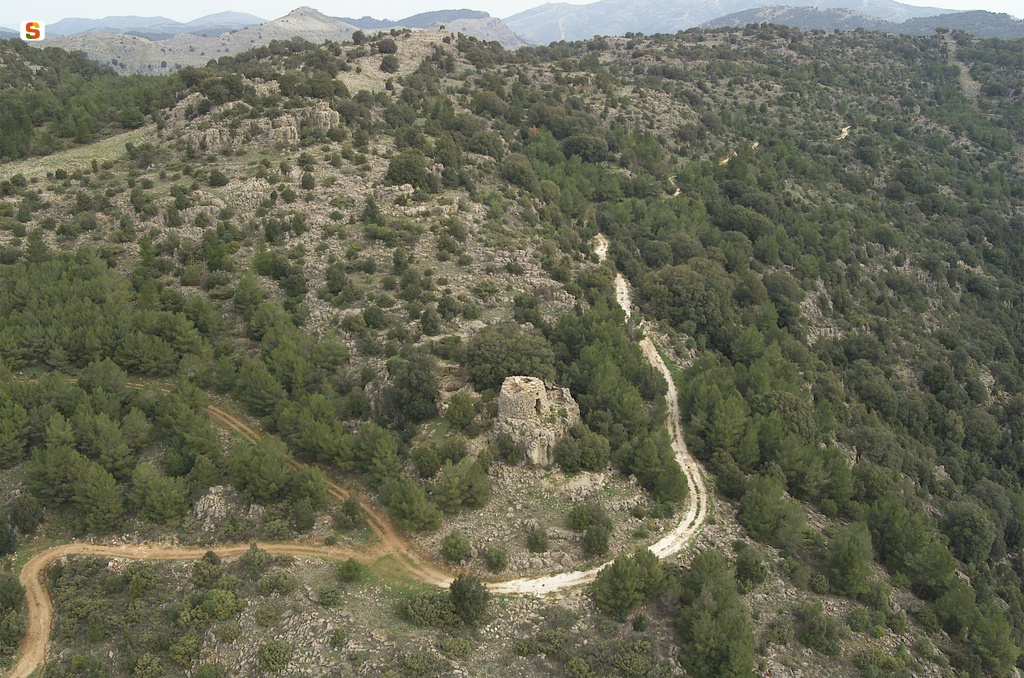 Nuraghe Urceni