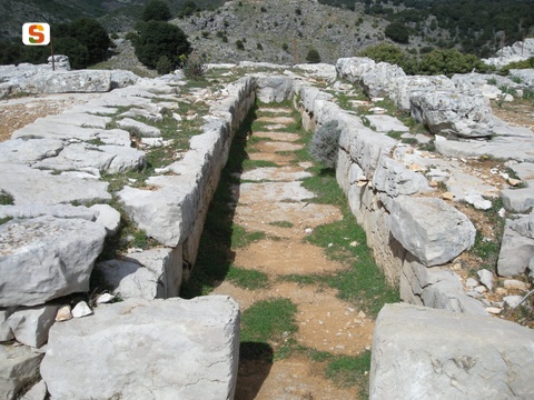 Tomba dei giganti S'Arena (punto di arrivo B-501)