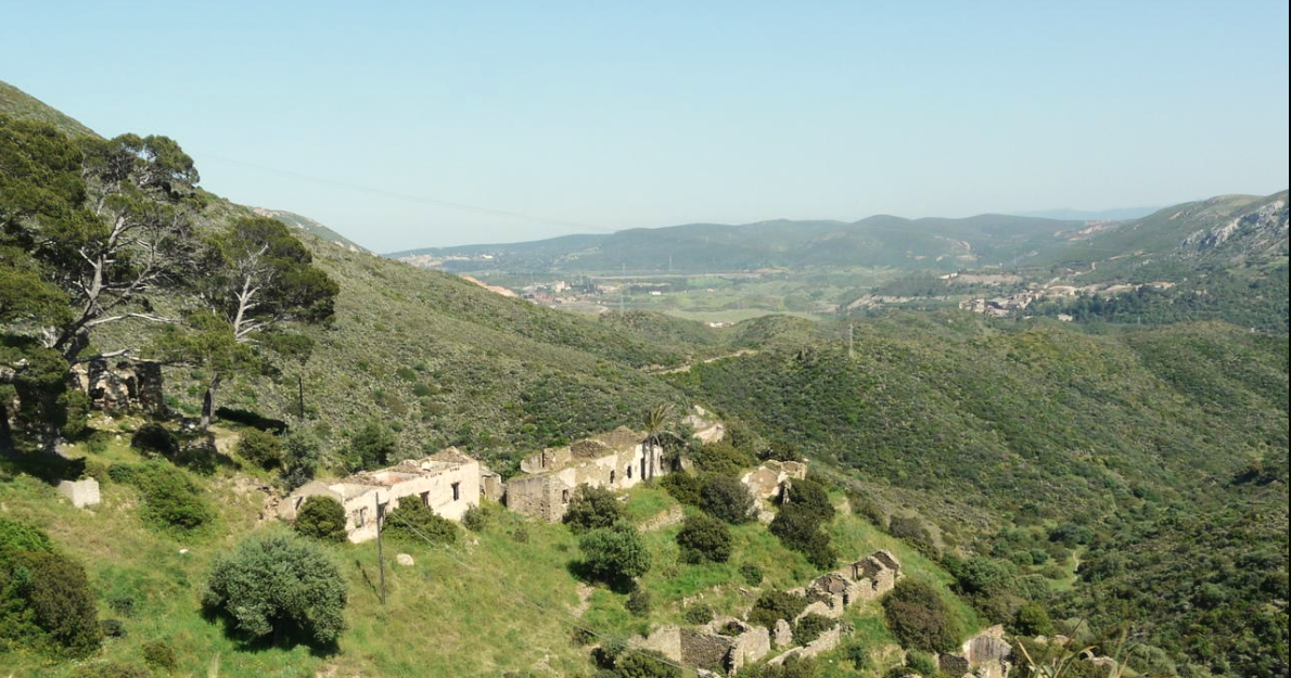 Monte Scorra (partenza sentiero D-315)