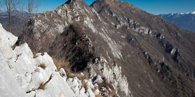 <p>La cresta delle Marmere. © CAI Salò – Foto di Alberto Boselli.</p>
