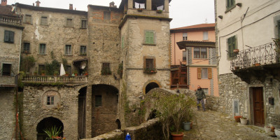 <p>Bagnone</p>
