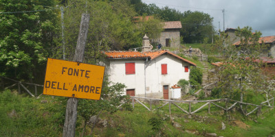 <p>Campaiana Sentiero Fonte Amore</p>
