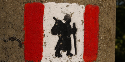 <p>Segnaletica Via Francigena Toscana</p>
